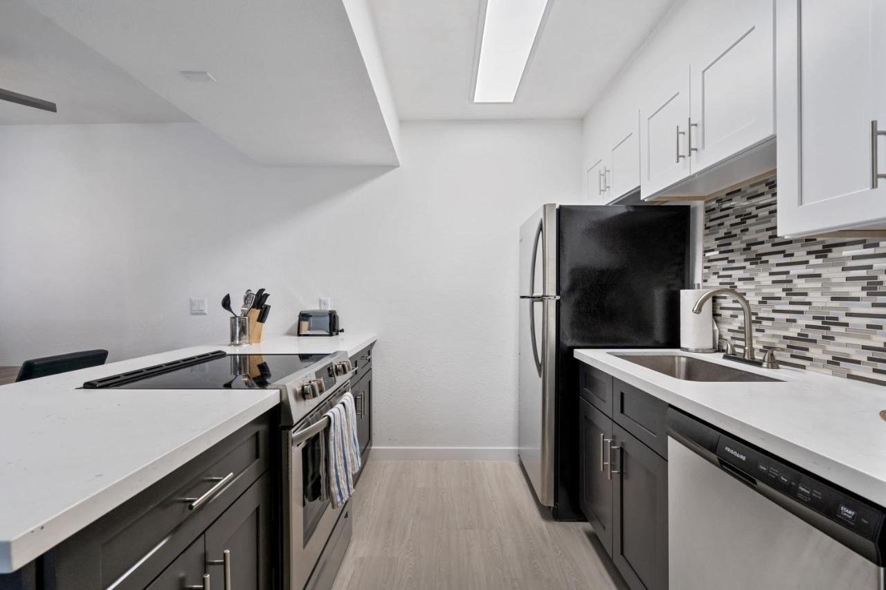 Newly Renovated 2Br Apartment W Pool By Stay Gia Феникс Экстерьер фото
