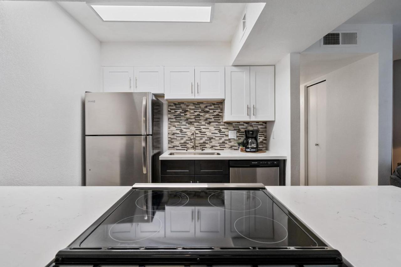 Newly Renovated 2Br Apartment W Pool By Stay Gia Феникс Экстерьер фото