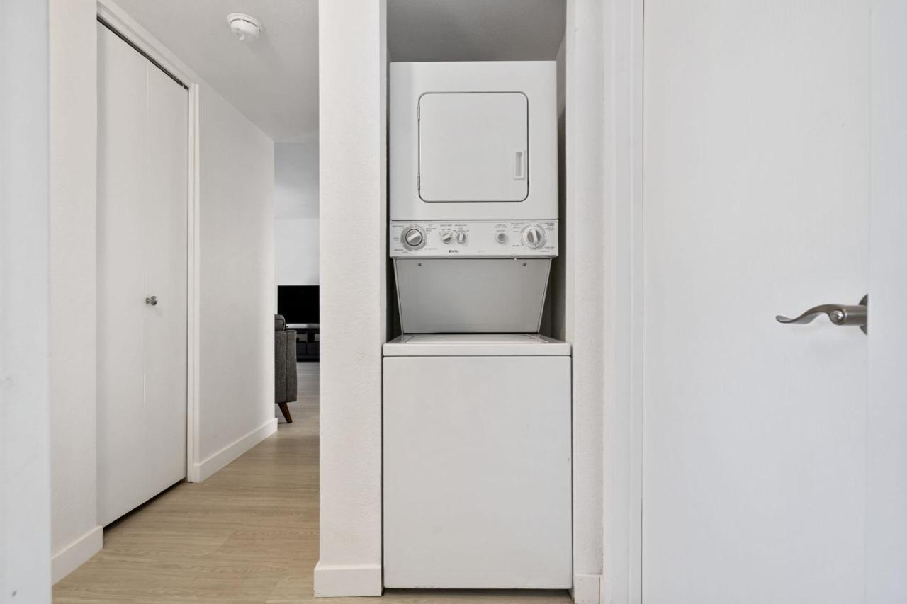 Newly Renovated 2Br Apartment W Pool By Stay Gia Феникс Экстерьер фото